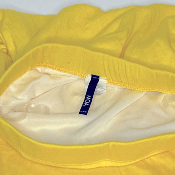 MOA Collection Butter Yellow Slim Fit Bodycon  Elastic Tube Midi Dress Small NEW - Picture 2 of 7